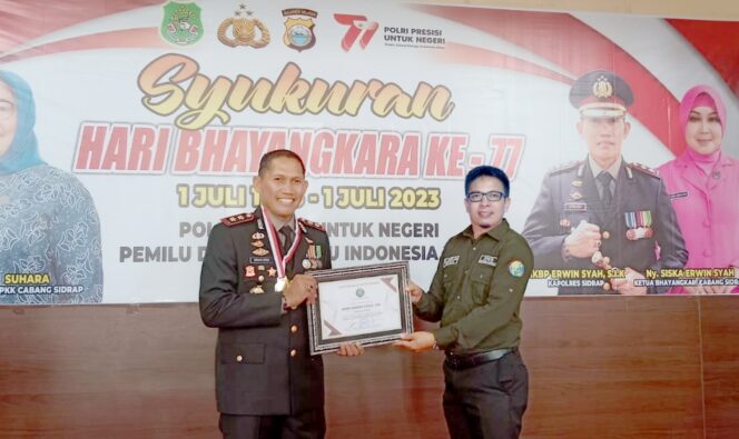 
					Penghargaan Istimewa dari PD-IWO Sidrap: Kepolisian Sidrap Dinobatkan sebagai Penjaga Keamanan dan Ketertiban Masyarakat