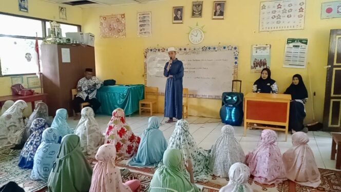 
					Fauzan, Alumni SDN 2 Masewali Mengisi Tausiah  Bulan Ramadhan di Tempat nya Dulu Pernah Menimba Ilmu