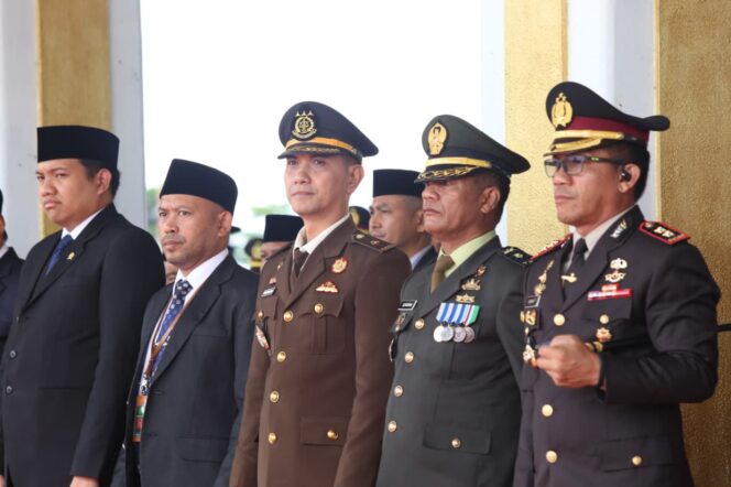 
					Hari Pahlawan 2025, Polres Luwu Refleksikan Nilai Perjuangan Lewat Pengabdian Nyata