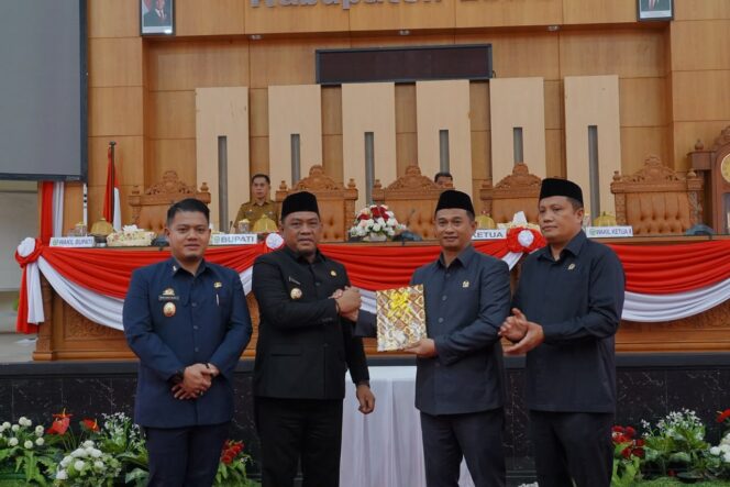 
					Perseroda Luwu Cemerlang Disiapkan Garap Bisnis BBM hingga Jasa, Dua Ranperda Diajukan ke DPRD